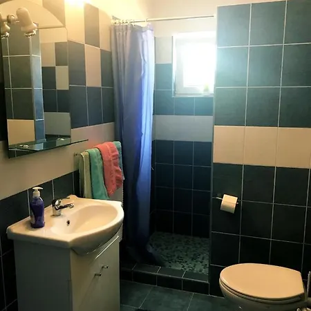 Nena Appartement Lozovac