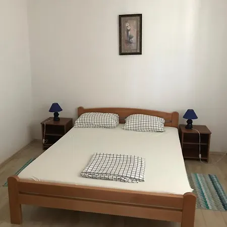 Nena Appartement Lozovac